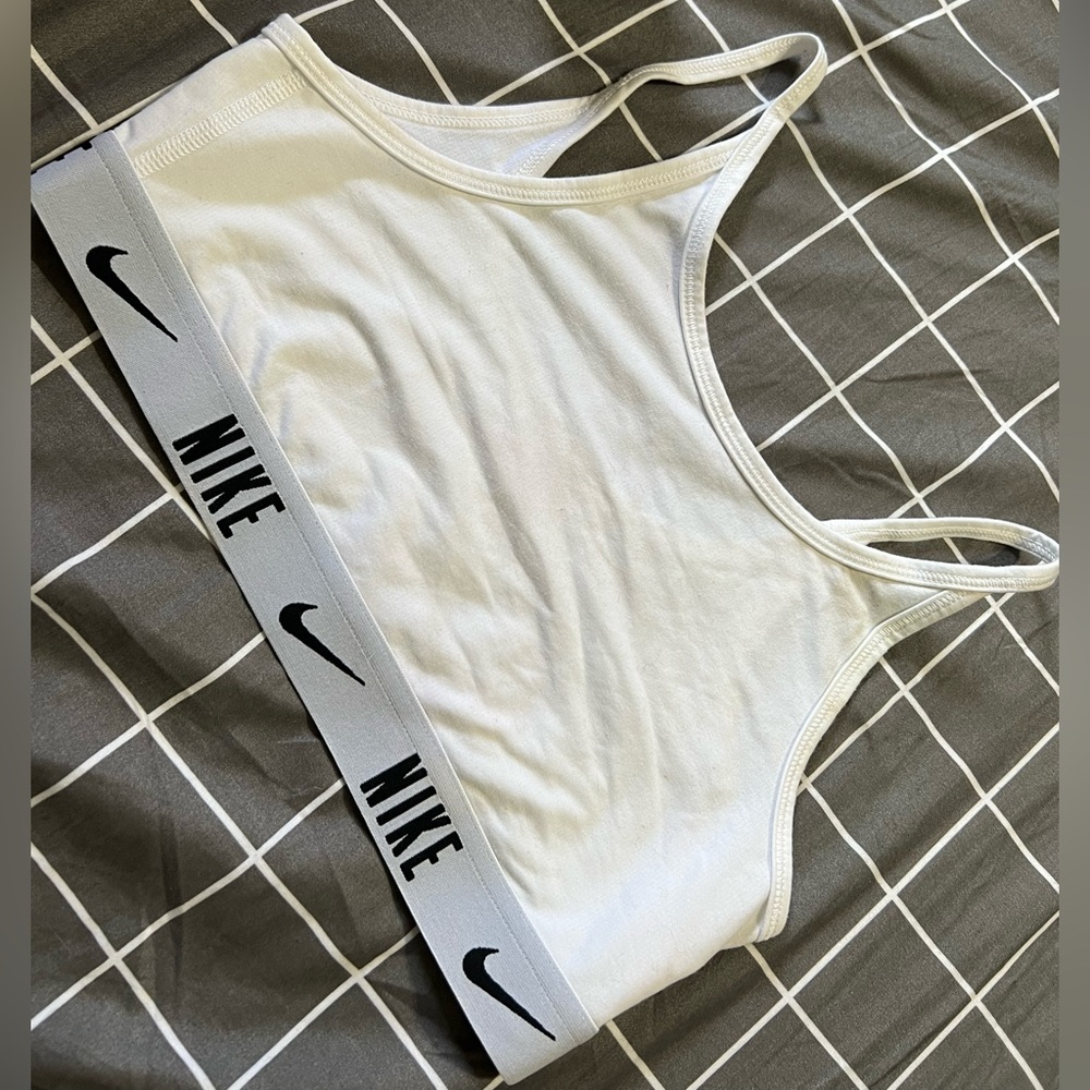 Slightly used NIKE Dri-Fit sports bra. Size SMALL